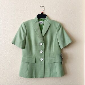 NWT Le Suit Women's Light Green Short Sleeve Blazer Top Size 4